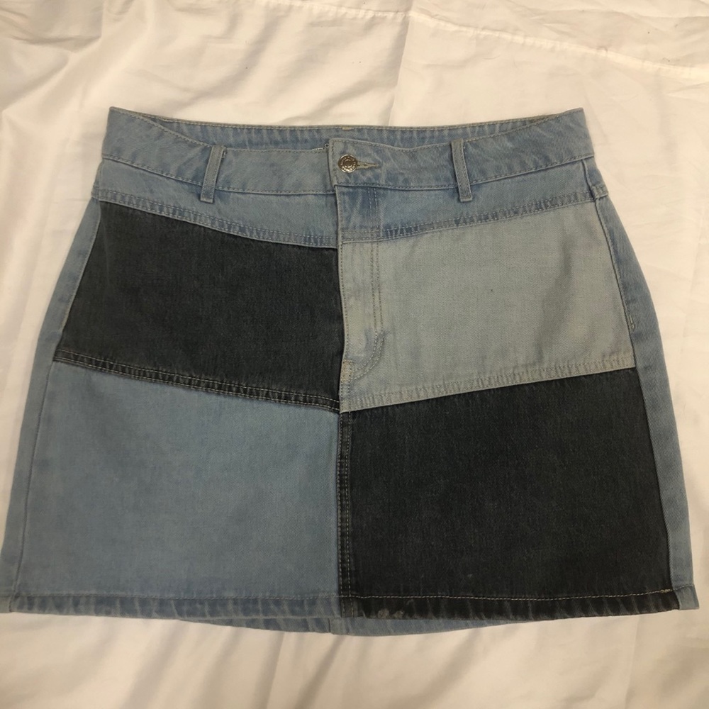 PATCH JEAN SKIRT